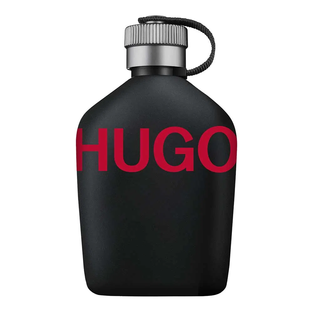 vidro de perfume preto escrito Hugo