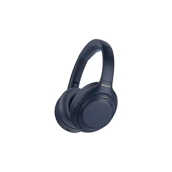Headphone sem fio Sony preto acolchoado no ouvido e apoio de cabeça com a marca Sony na lateral. 